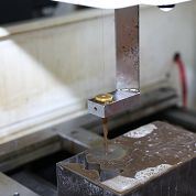 Mold manufacturing workshop (001)